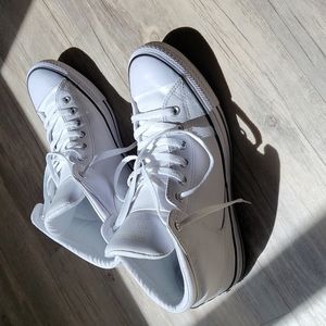 Men Converse